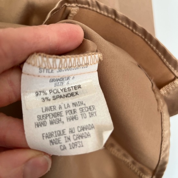 Laura gold Tan Blouse smocked cuffs size 6 - Picture 6 of 6